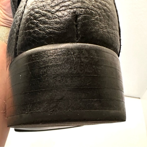 Tory Burch Brook Buckle Tall Riding Boot Pebble Leather Gold Buckle Full Zip W8 - Picture 13 of 16